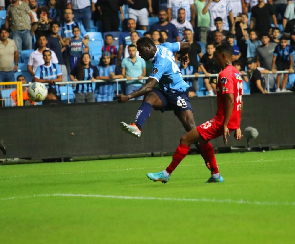 Kimsenin bilmediği olay açıklandı! Balotelli, Suarez'in transferine engel olmuş 3