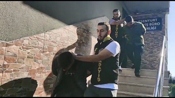 Esenyurt'ta güvenlik görevlisini kalbinden bıçaklayan zanlılar tutuklandı 6