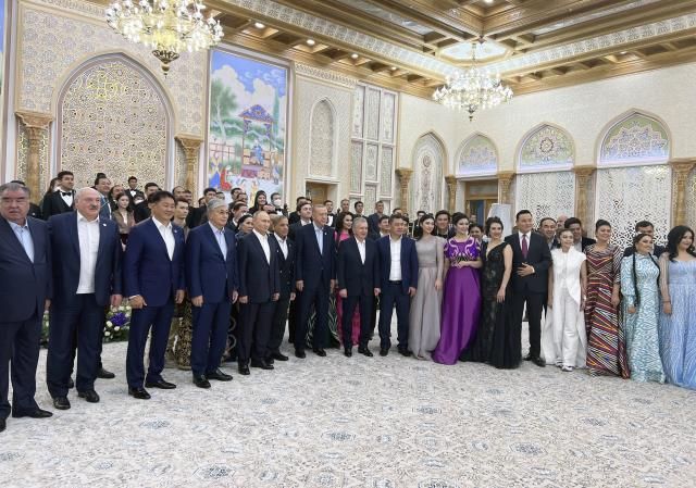 Cumhurbaşkanı Erdoğan, Putin, Reisi, Aliyev ve diğer liderler bir araya geldi 1