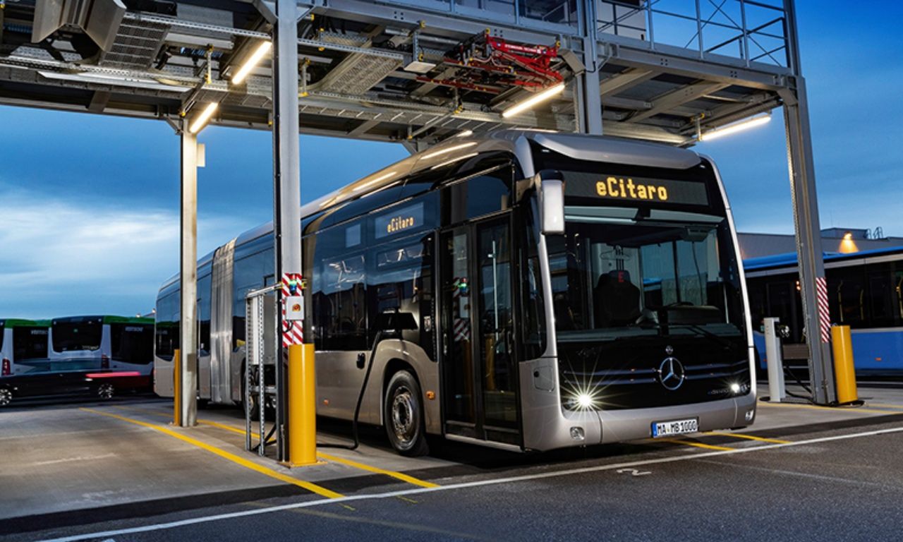 Mercedes - Benz Türk’den dev hamle! Yeni hibrit otobüs satışa sunuldu 2