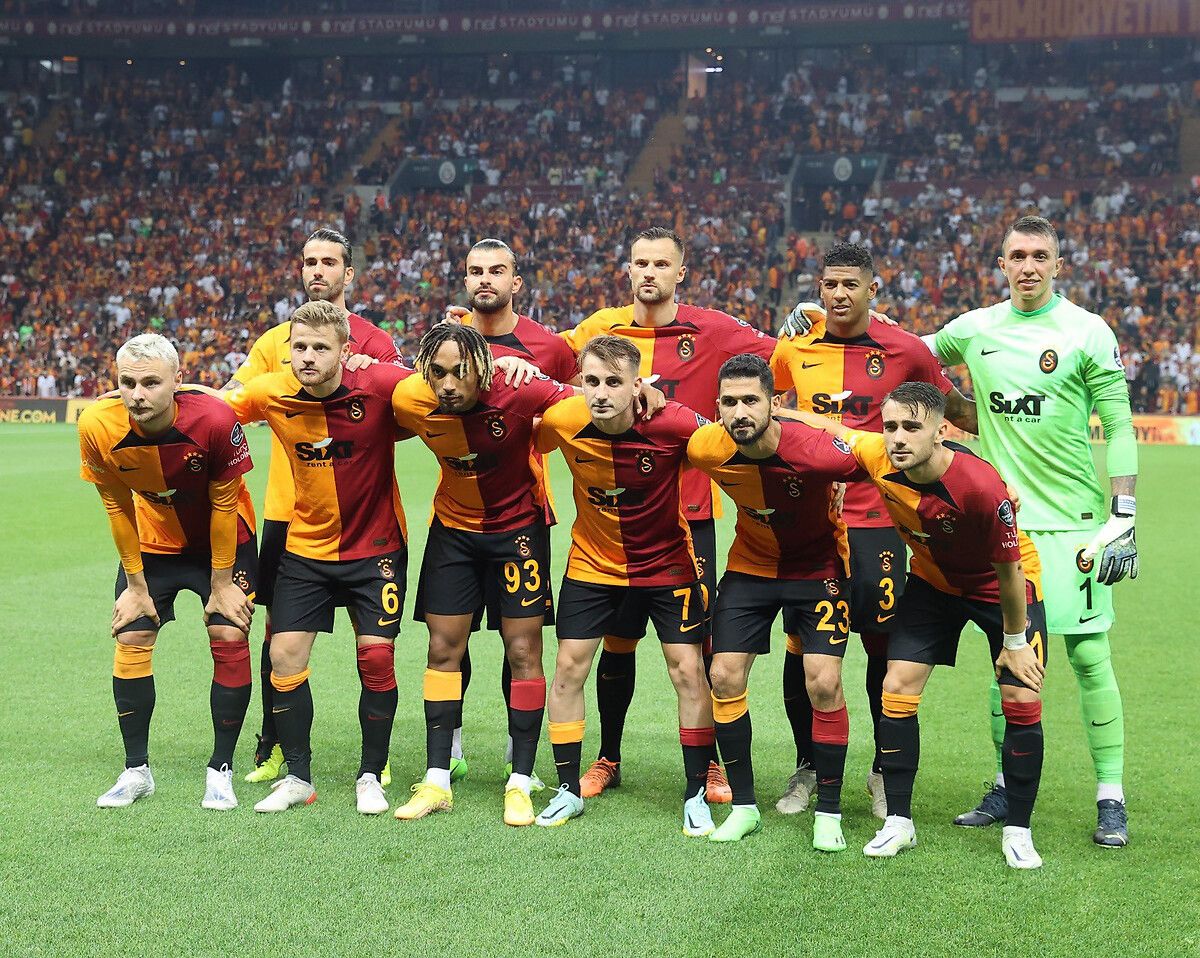 Galatasaray, yeni sol bek transferi yapmayı planlıyor! İşte transferde adı geçen o isim… 1