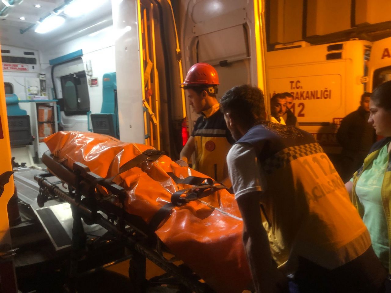 Tünel inşaatında göçük altında kalan 2 kişinin cansız bedeni bulundu 11