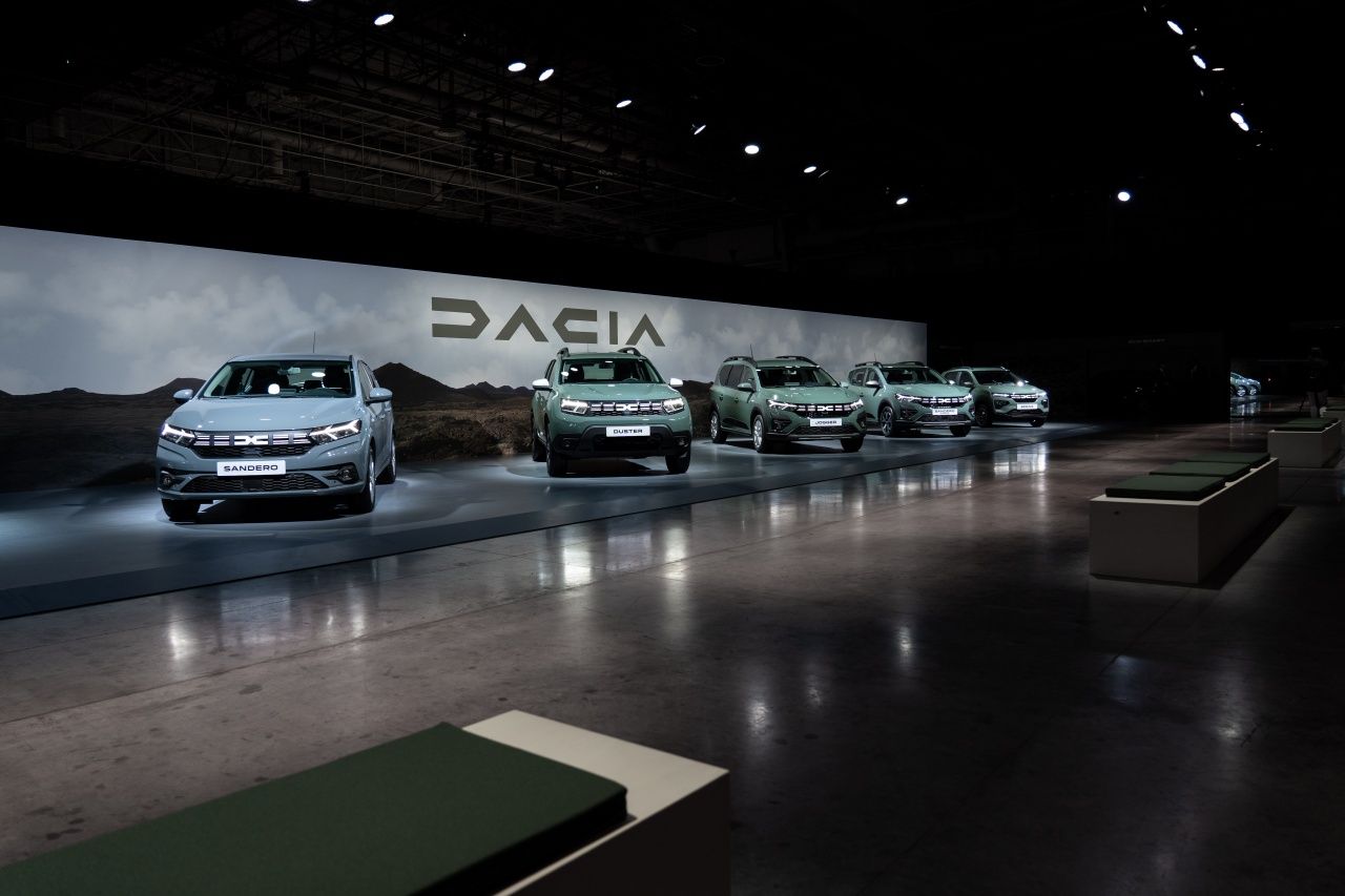 Marka kimliğini yenileyen Dacia, yeni cazibe aracı Manifesto'yu tanıttı 5