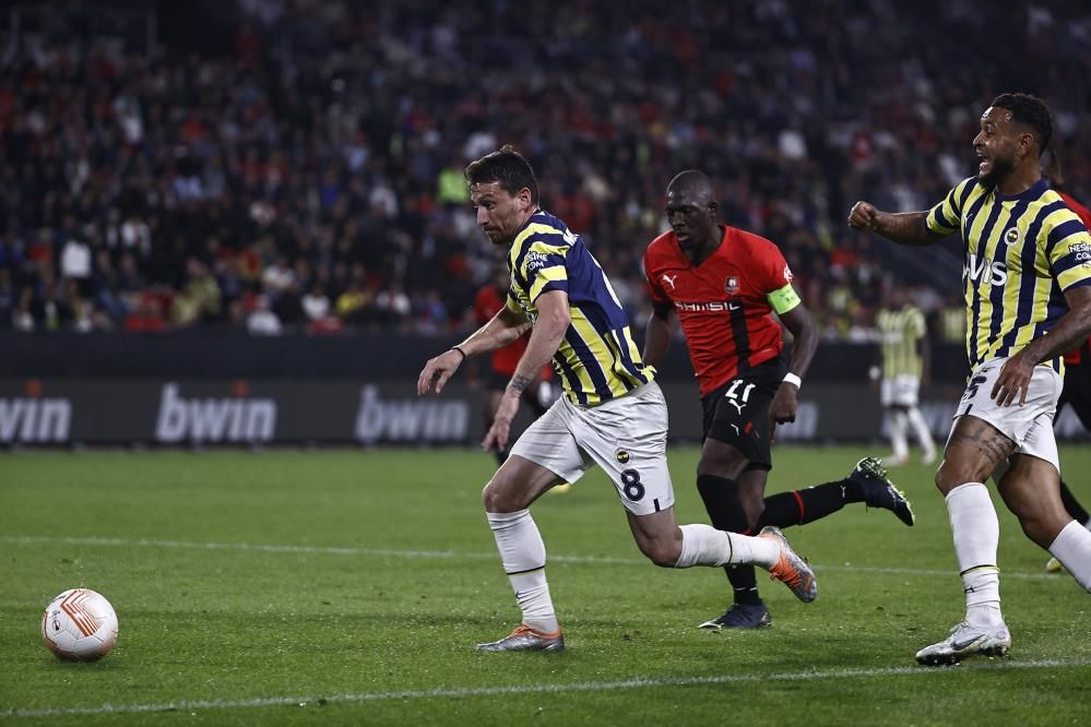 Jorge Jesus Lincoln Henrique'ye kariyerinde ilki yaşattı 4