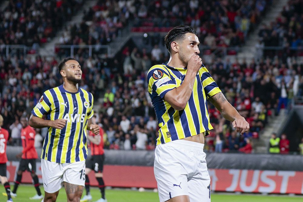 Fenerbahçeli İrfan Can Kahveci, yıldız futbolcu Cristiano Ronaldo'yu solladı 3