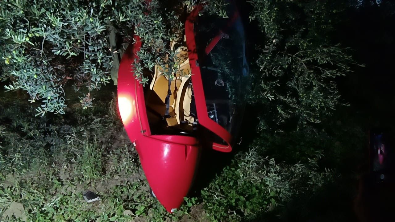 Bursa’da iki kişilik hava aracı düştü 3