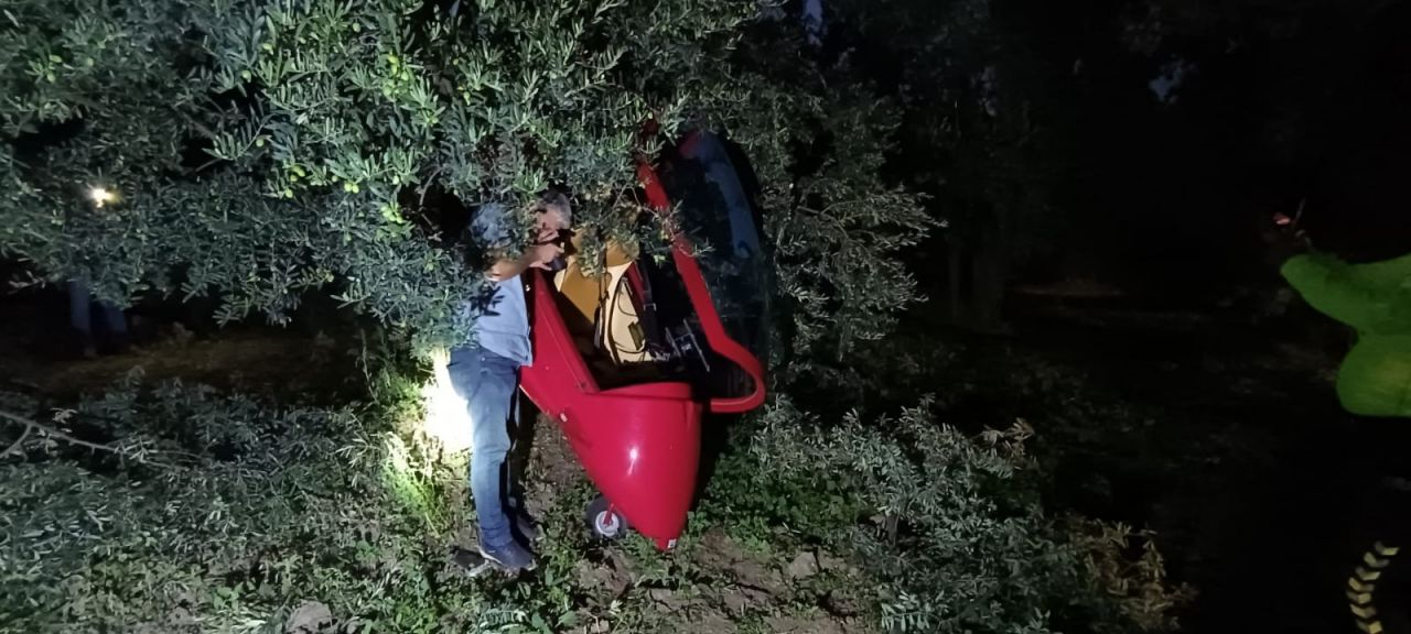 Bursa’da iki kişilik hava aracı düştü 9
