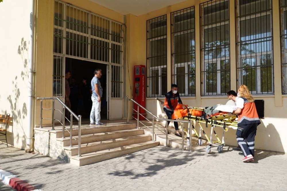 Ameliyatlı KPSS adayı sınava hasta nakil aracıyla götürüldü 3