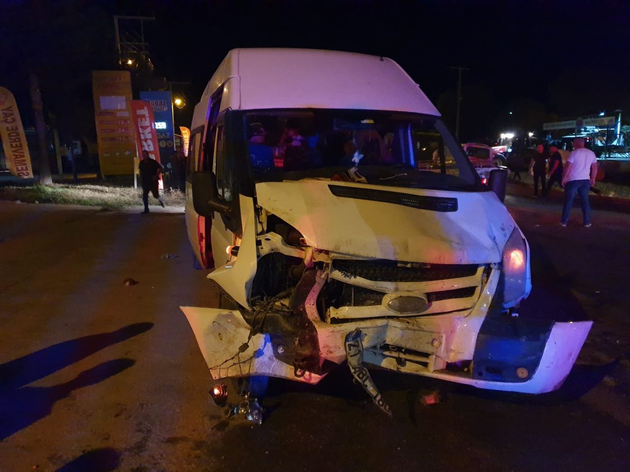 Samsun'da fındık işçilerini taşıyan minibüs ile otomobil çarpıştı: 2 ölü, 4 yaralı 3