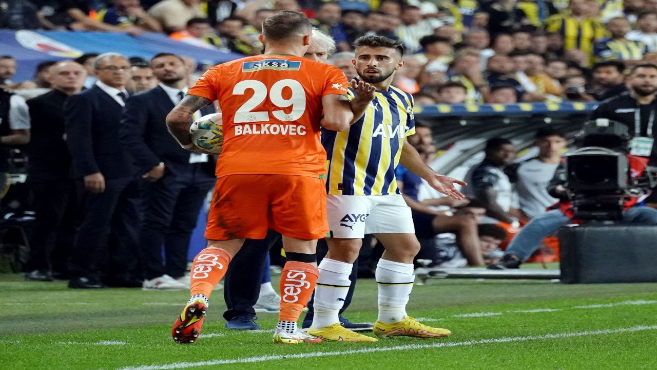 Fenerbahçe, tam gaz devam! Sarı-lacivertliler ligde 20 gole ulaşırken, milli araya moralli giriyor 4
