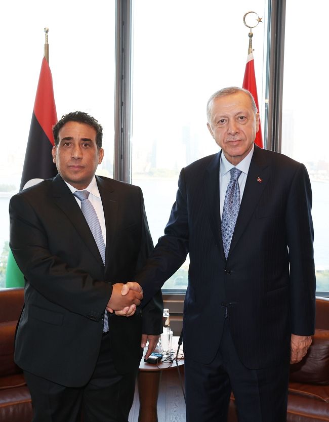 Cumhurbaşkanı Erdoğan'dan ABD'de önemli temaslar! ABD Senatörü Coons ve Libya Başkanlık Konseyi Başkanı Menfi ile görüştü 4