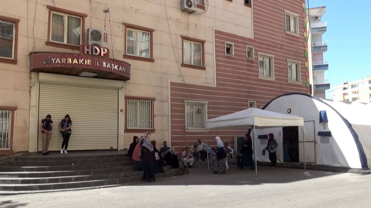 Evlat nöbetindeki anneden oğluna yürek yakan çağrı: Oğlum bu acı sen geldiğinde son bulacak! 1