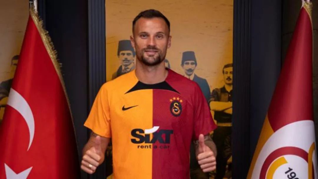 Aslan'da santrfor operasyonu! Yeni transfere tribün yolu gözüktü, sözleşmesi tehlikeye girdi... 2