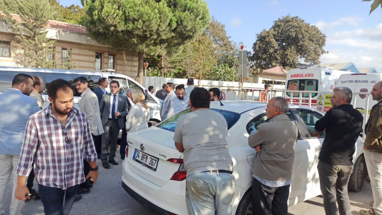 Sancaktepe’de metro çalışmasında vinç devrildi: 2 ölü, 1 yaralı 5