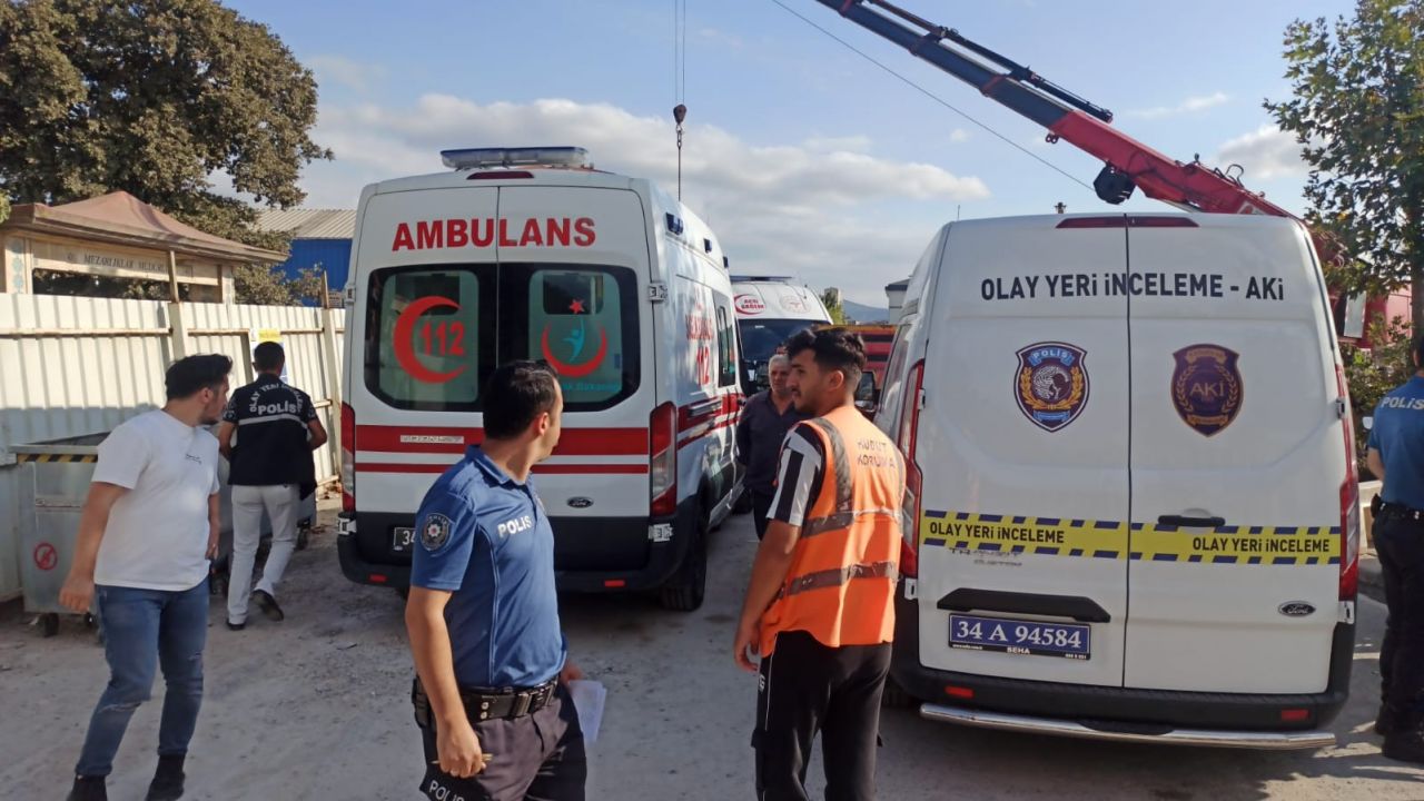 Sancaktepe’de metro çalışmasında vinç devrildi: 2 ölü, 1 yaralı 6