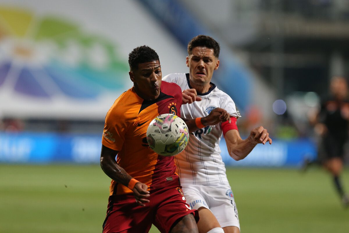 Herkes şaşkın! Galatasaray'da ortalığı karıştıran maaş 6