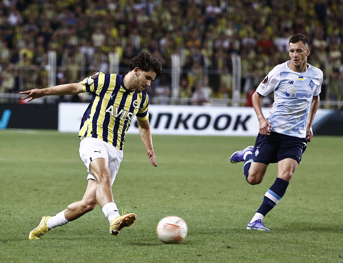 Avrupa devleri Fenerbahçeli futbolcu için geliyor 4