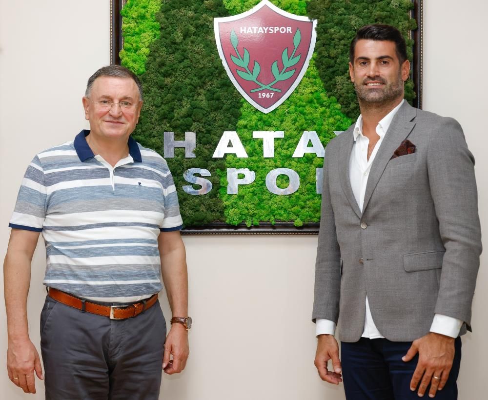 Volkan Demirel resmen Hatayspor'da 3