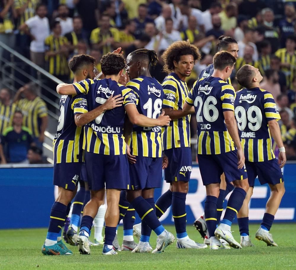 İşte Fenerbahçe'de en çok top kapan isim 1