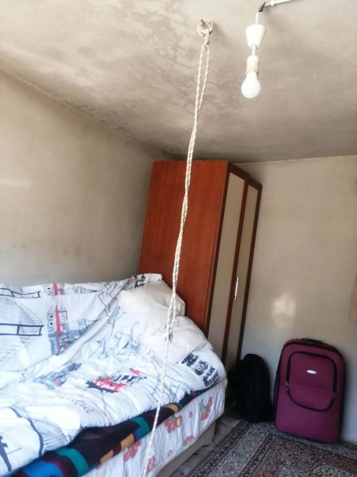 Liseli kız intihara kalkıştı! İğrenç olayı çizdiği resimlerle anlatmış... 11