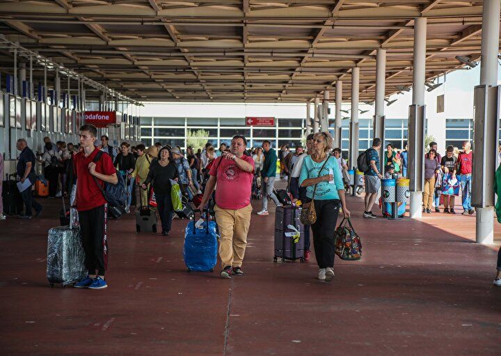 Rusya'dan Antalya'ya akın başladı! Bilet fiyatları 70 bin TL'ye kadar çıktı 3