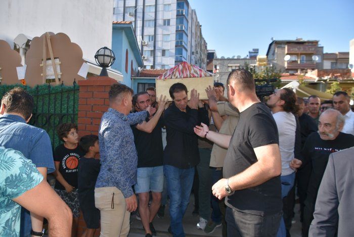 İzmir'de ihmal ölüm getirdi... Acılı aileden Soyer'e tepki: Personel altına bez bağlayıp çalışıyor! 5