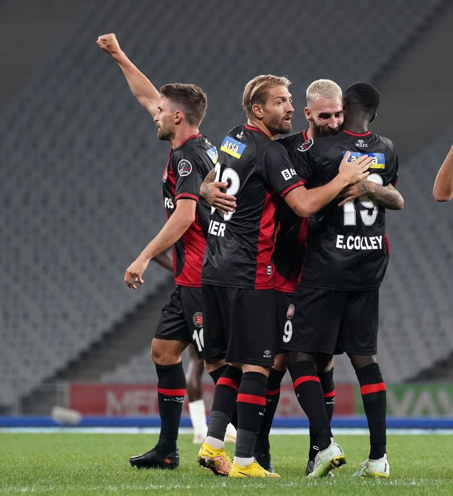 Caner Erkin'den Hamit Altıntop'a olay tepki 3