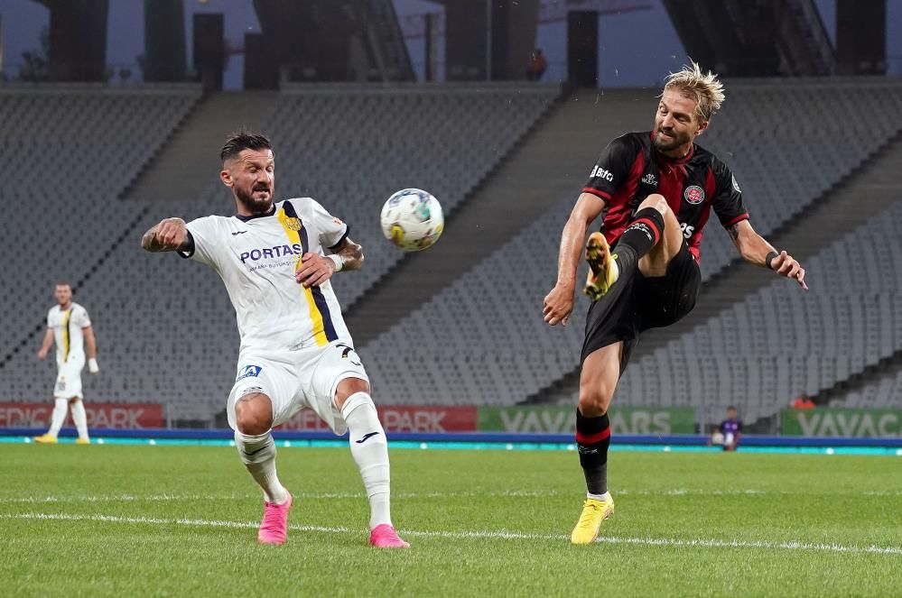 Caner Erkin'den Hamit Altıntop'a olay tepki 4