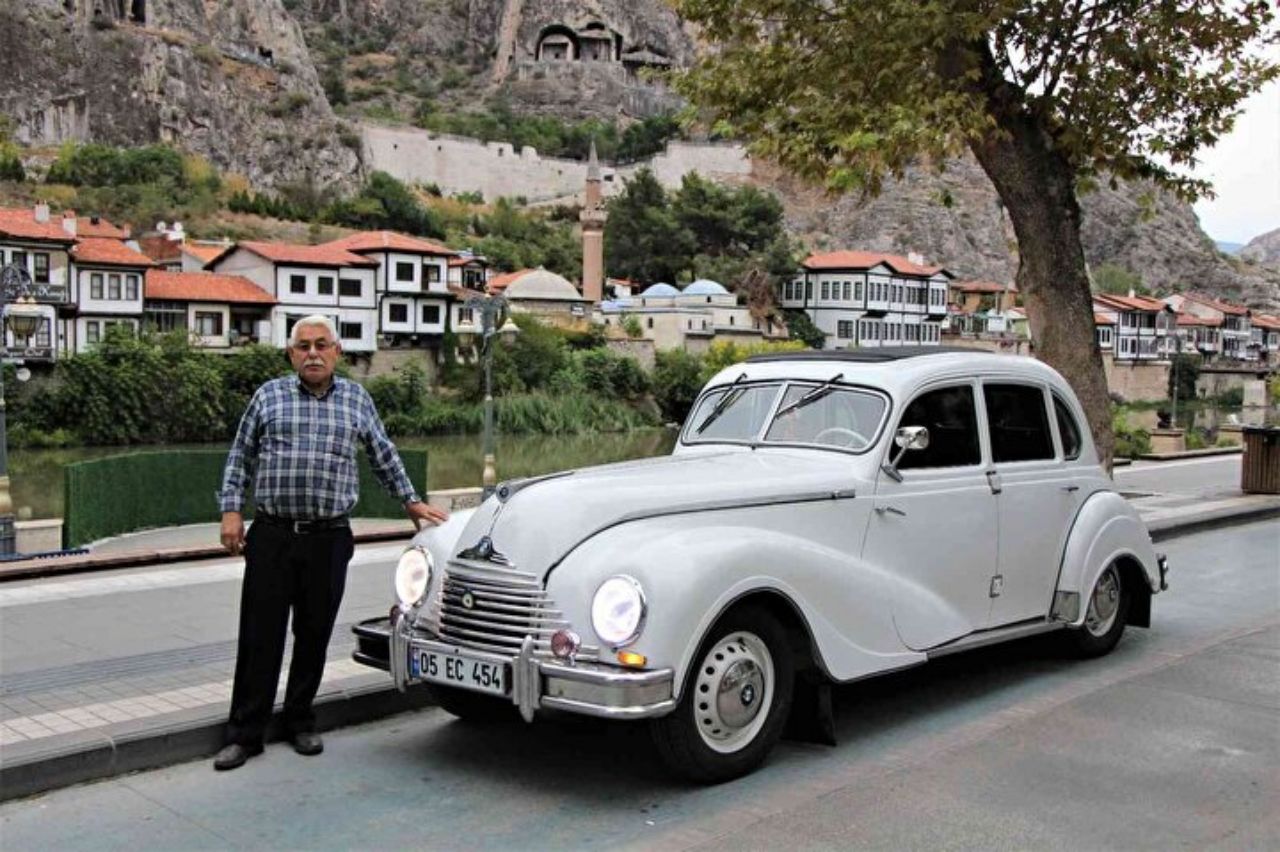 2 bin TL’ye aldığı otomobilin değeri 1.5 milyon oldu 3