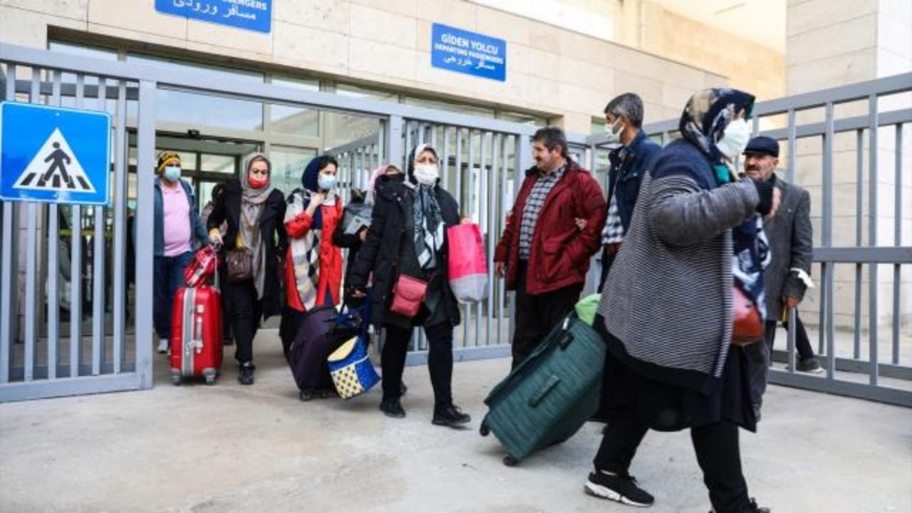 İranlı turistler Van’a akın etti, otellerde yer kalmadı 2