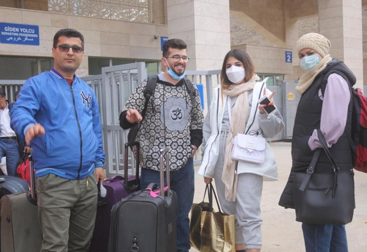 İranlı turistler Van’a akın etti, otellerde yer kalmadı 5