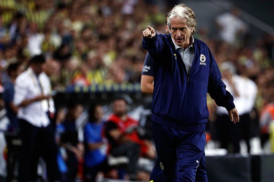 Jorge Jesus'tan derbi öncesi özel plan! Kartal'ı yapılan geniş çaplı hazırlıkla avlayacak 3
