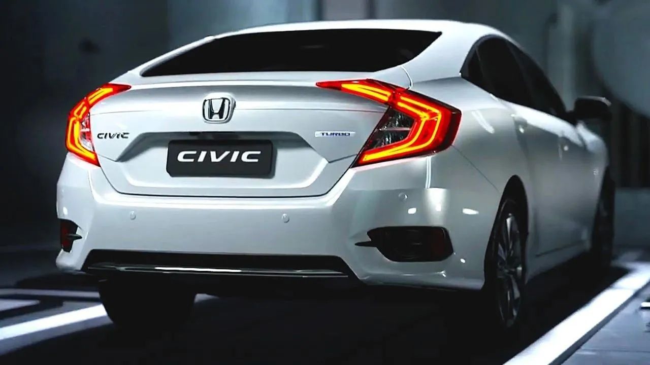 Honda Civic Gençlere Özel Kampanyasını Duyurdu! Civic Yeni Fiyat Listesi İnanılır Gibi Değil! 11