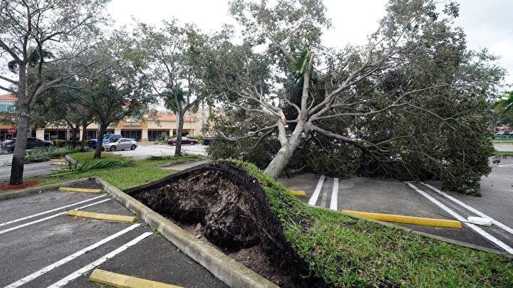 Ian Kasırgası Florida’yı vurdu! Evler yıkıldı, elektrikler kesildi! İşte bölgeden korkunç görüntüler... 11