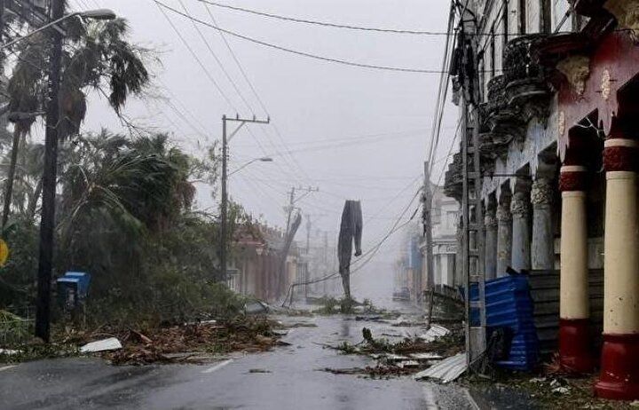 Ian Kasırgası Florida’yı vurdu! Evler yıkıldı, elektrikler kesildi! İşte bölgeden korkunç görüntüler... 14