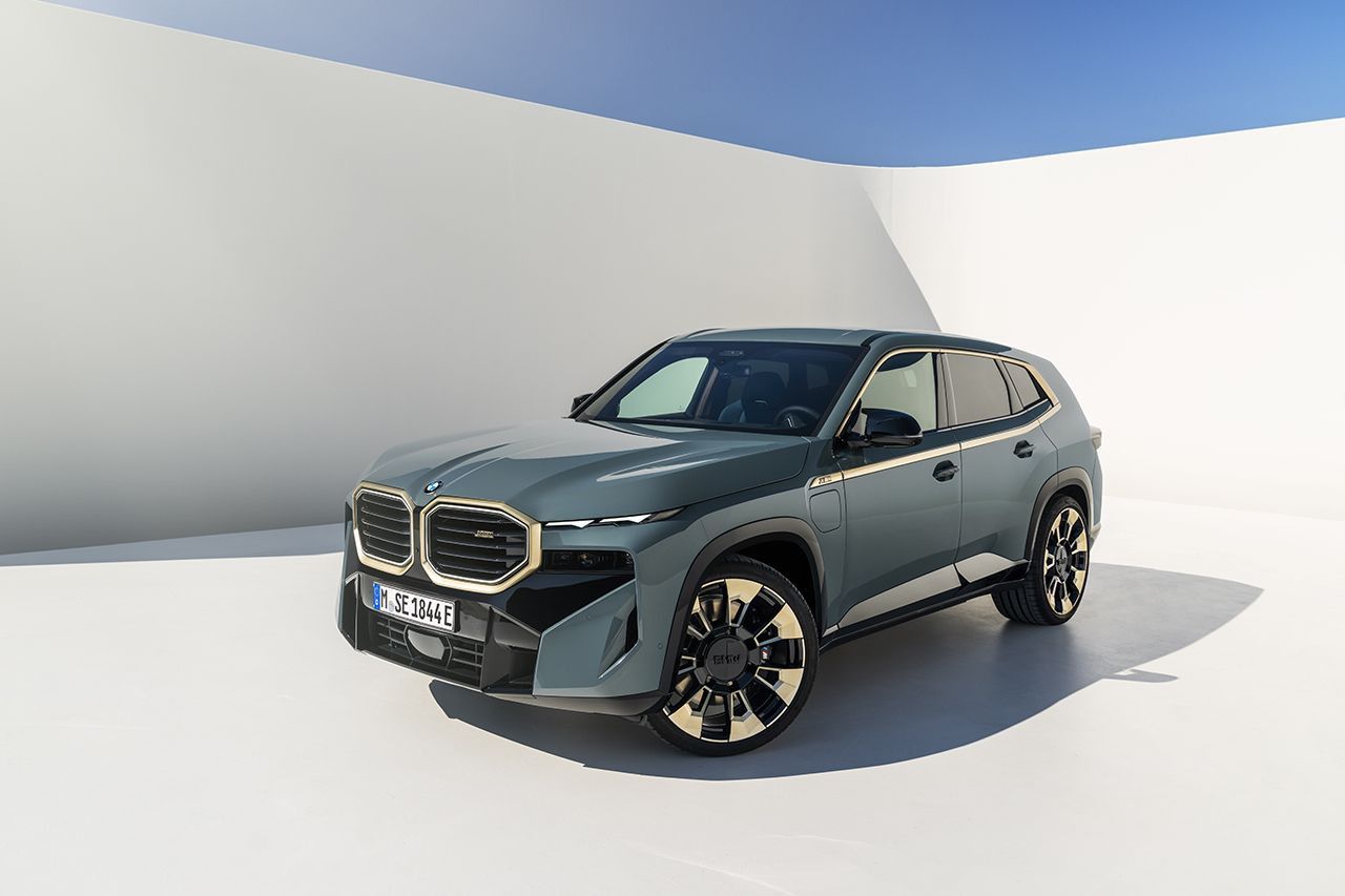 BMW M serisi 50. yılına özel yeni elektrikli SUV modelini tanıttı 12