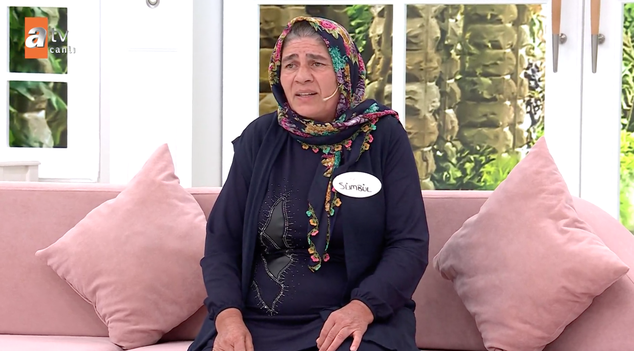 Türkiye bu ihaneti konuşuyor! 40 yıllık kocası 24 yıllık komşusuyla kaçtı 4