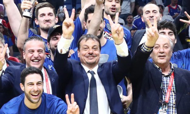 Ergin Ataman bir ilki başarmak istiyor! Bir kez daha EuroLeauge şampiyonluğu rekoru getirecek 9