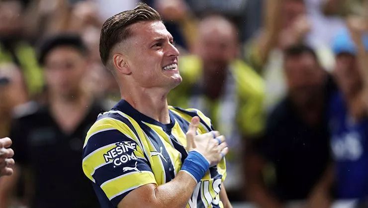 Fenerbahçe'nin yıldızı Ezgjan Alioski, Beşiktaş derbisine bileniyor: Hep birlikte savaşacağız 6