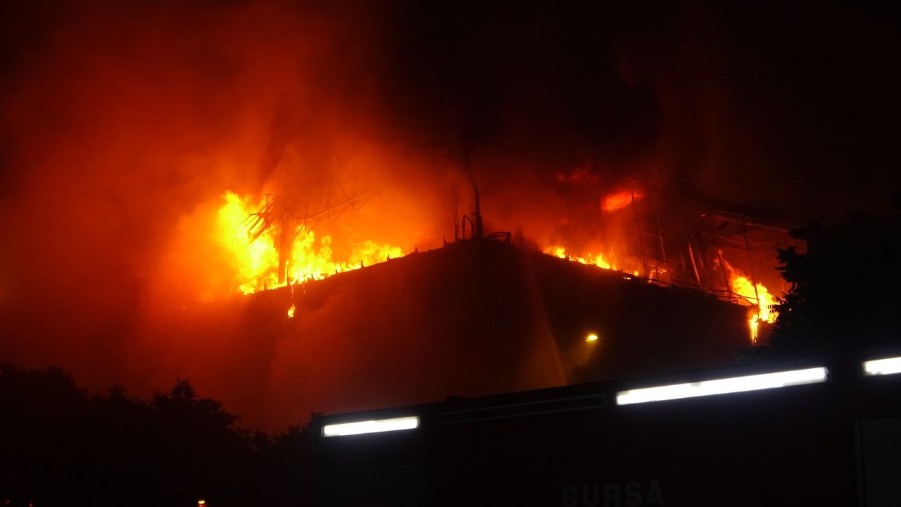 Bursa'da korkunç yangın! Alevler şehrin her yerinden görüldü... 6