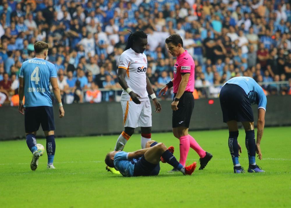 Galatasaray'da Gomis herkesi şoka uğrattı 2