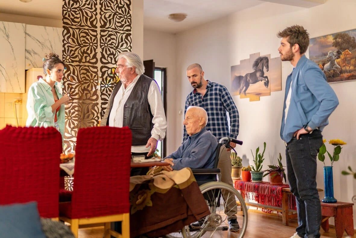 Televizyonun En Çok İzlenen Dizisi Zirveyi Kaptırmadı! 5