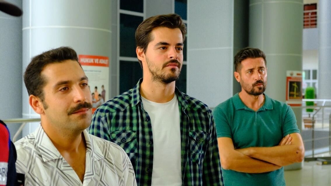 Televizyonun En Çok İzlenen Dizisi Zirveyi Kaptırmadı! 27