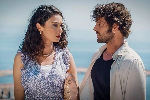 TRT 1'den Bir İlk! O diziye Hiç Şans Vermedi, Final Kararı Geldi! 4