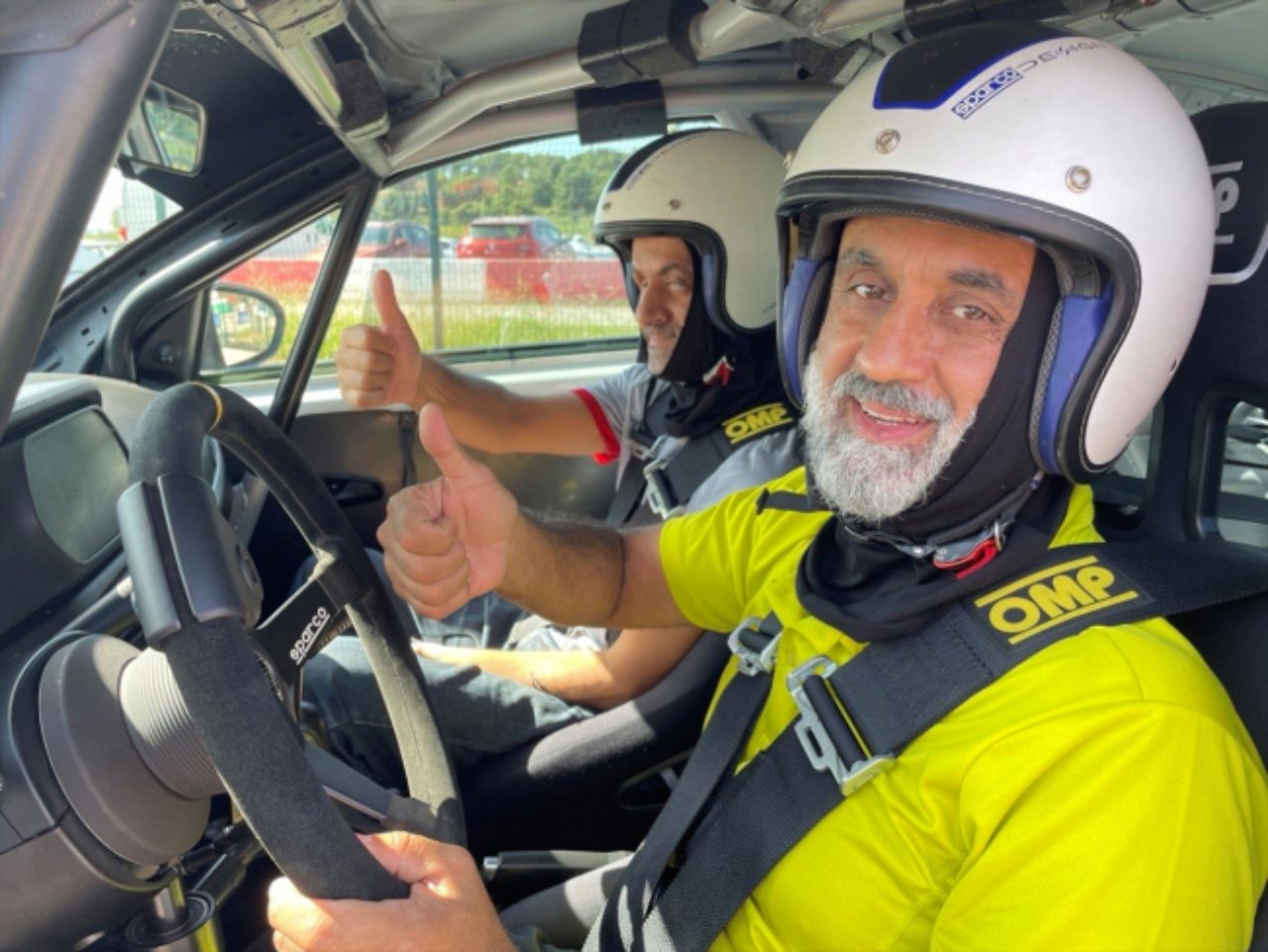 Otomobil tutkusu engel tanımadı! Görme engelli ve bedensel engelli iki pilot ilk kez yarış pistinde 5
