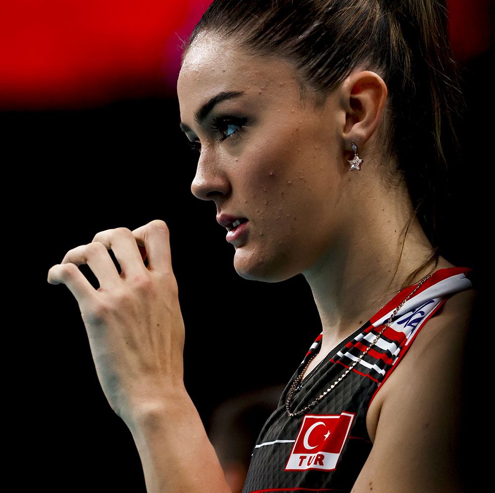 Voleybolun yıldızı Zehra Güneş'ten büyüleyici futbol resitali 1