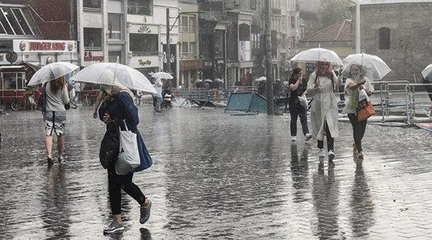 İstanbullular kuvvetli yağış ve rüzgara karşı dikkatli olun! İstanbul Hava durumu 7 Ekim Cuma 1
