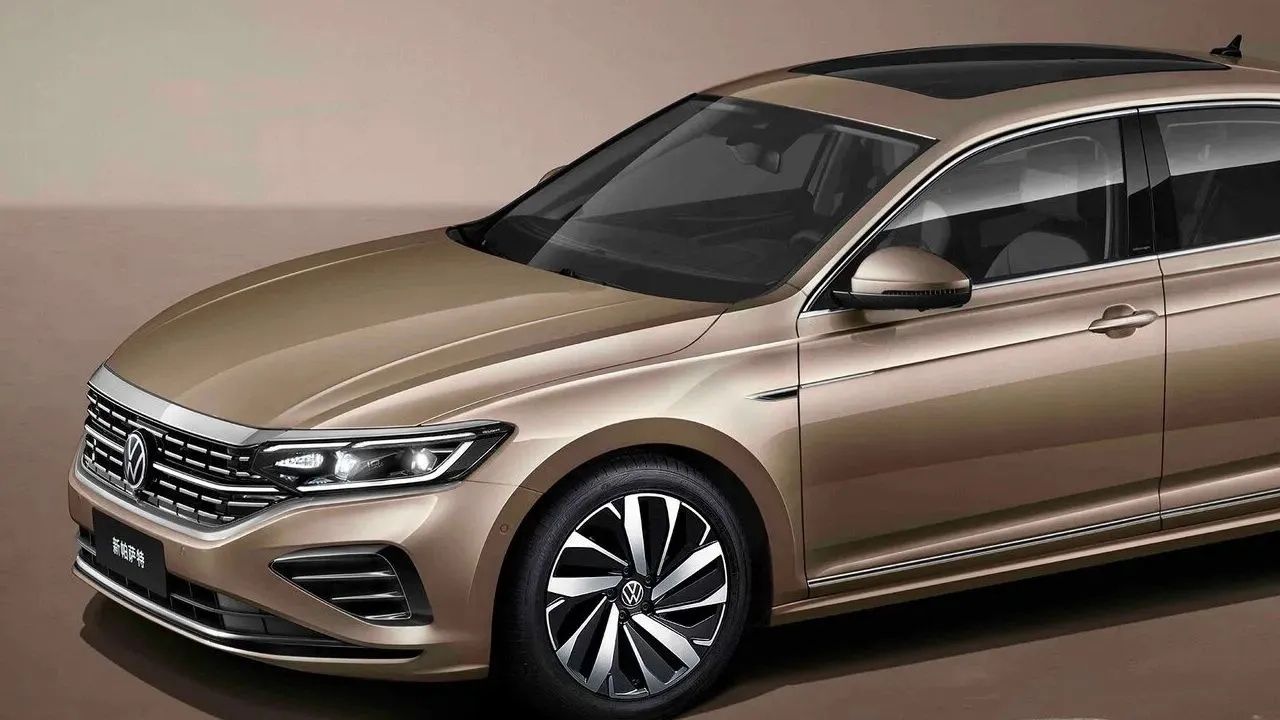 Volkswagen Passat Son Fiyat Listesiyle SUV'lara Kafa Tutuyor! Bu Yılın Sonunda Son Kez Banttan İniyor 1