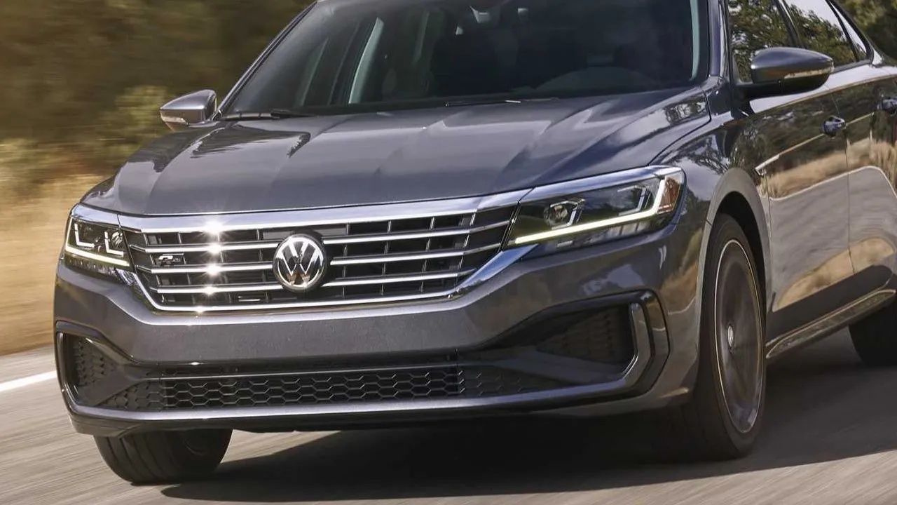 Volkswagen Passat Son Fiyat Listesiyle SUV'lara Kafa Tutuyor! Bu Yılın Sonunda Son Kez Banttan İniyor 9