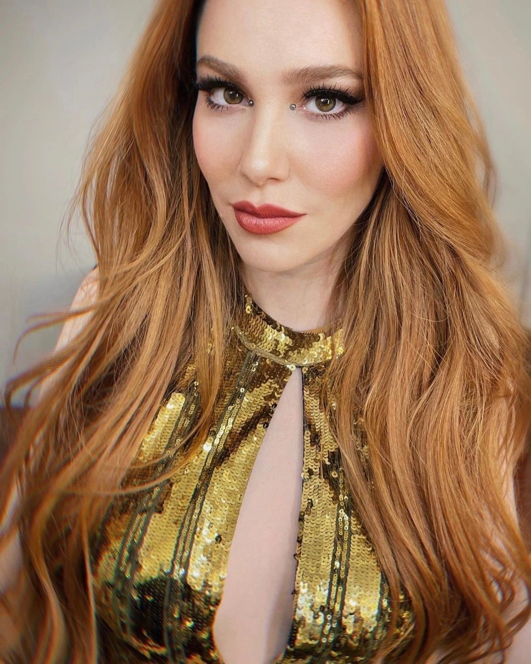 Elçin Sangu Sonunda Ekrana Dönüyor! Sangu'nun Yeni Dizisi Belli Oldu 9